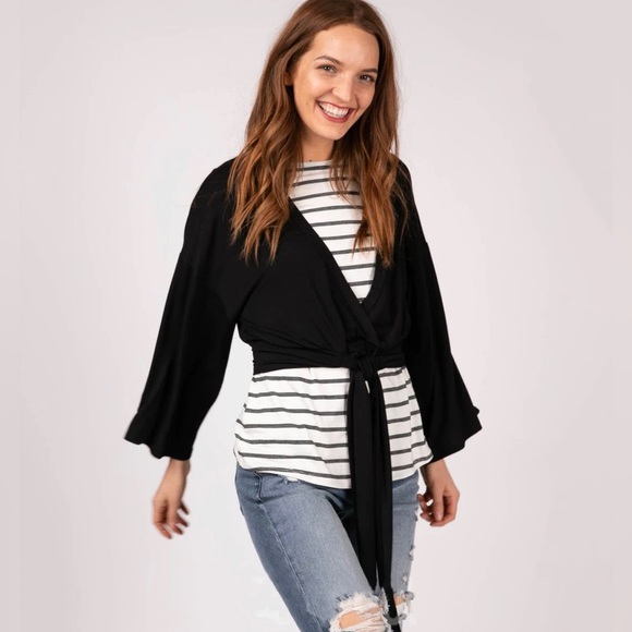 🆕👘 NEW Agnes & Dora Black Kimono Tie Top Wide Long Sleeves & Ruched Edge XL - Picture 2 of 5